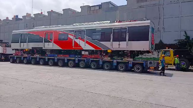 KRL Impor China Pesanan KCI Tiba di Priok, Begini Penampakannya