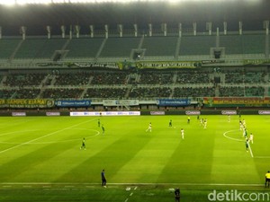 Babak Pertama Persebaya Vs Persita, Bajul Ijo Tertinggal 0-1
