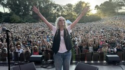 Duh! Patti Smith Batal Manggung di Brasil Usai Pingsan