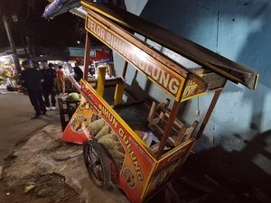 Penampakan Gerobak Ringsek Usai Ditabrak Mobil Artis FTV Larasati Nugroho