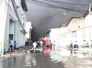 Kebakaran Hanguskan 11 Gudang di Dadap Tangerang, Sempat Ada Ledakan