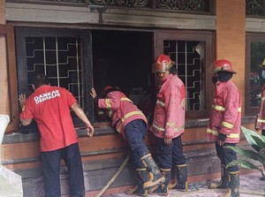 Ruang Humas DPRD Bali Terbakar gegara Komputer Korslet