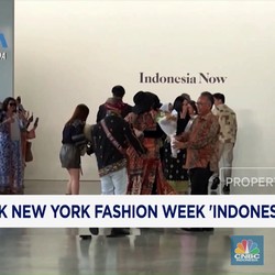 Video: Polemik New York Fashion Week 'Indonesia Now'