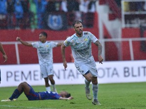 Prediksi Line Up Persib Vs PSS Sleman: Kembalinya Sang Maestro