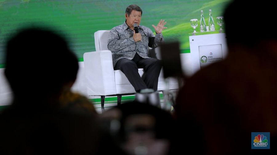 Utusan Khusus Presiden RI Bidang Iklim dan Energi, Hashim Djojohadikusumo memberikan paparan dalam ESG Sustainbility Forum 2025 di Menara Bank Mega, Jakarta, Jumat (31/1/2025). (²©²ÊÍøÕ¾/Muhammad Sabki)