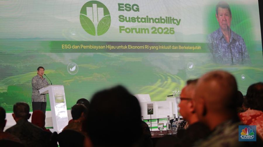 Utusan Khusus Presiden RI Bidang Iklim dan Energi, Hashim Djojohadikusumo memberikan paparan dalam ESG Sustainbility Forum 2025 di Menara Bank Mega, Jakarta, Jumat (31/1/2025). (²©²ÊÍøÕ¾/Muhammad Sabki)