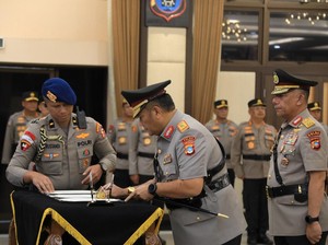 Kapolri Pimpin Sertijab, Brigjen Asep Safrudin Resmi Jabat Kapolda Kepri