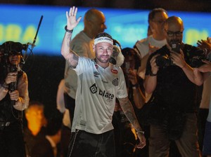 Pulang ke Santos, Neymar Ingin Rasakan Lagi Kenikmatan Bermain Bola