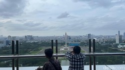 Foto: Menikmati Jakarta dari Perpustakaan Tertinggi di Dunia