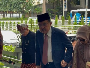 Putra Hatta Rajasa Menikah dengan Cucu JK, Akad Dihadiri Mendes Yandri