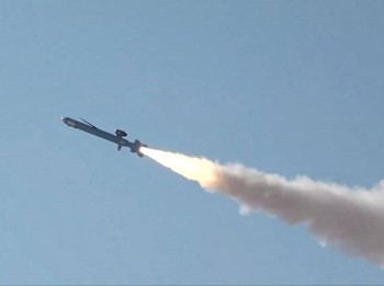 Perang Arab Makin Ngeri, 7 Rudal Balistik Serang Arab Saudi