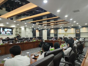 BAM DPR Terima Perwakilan Aliansi Honorer yang Demo Bawa 5 Tuntutan