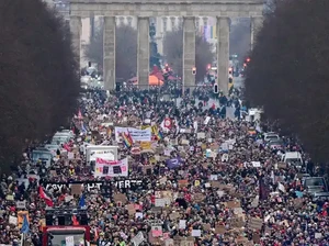 Unjuk Rasa di Jerman, 160.000 Orang Protes Kolaborasi CDU-AfD