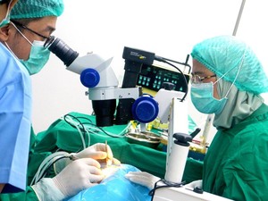 Eka Hospital, Perdami & YARSI Berkolaborasi Gelar Operasi Katarak Gratis