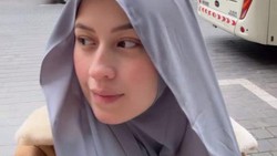 Keinginan Kimberly Ryder untuk Berhijab