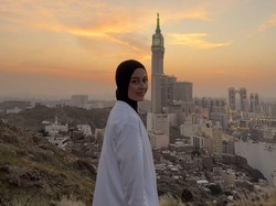 Kimberly Ryder Harusnya Berangkat Haji Tahun Ini, Tapi Harus Tertunda Kimberly Ryder Harusnya Berangkat Haji Tahun Ini, Tapi Harus Tertunda