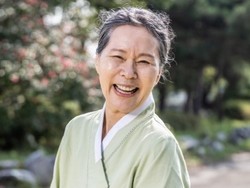 Kronologi Kematian Lee Joo Sil, Ibu Wi Ha Jun di Squid Game Kronologi Kematian Lee Joo Sil, Ibu Wi Ha Jun di Squid Game