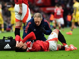 Lisandro Martinez Cedera Serius, Terancam Absen Lama