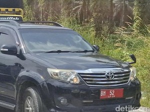 Siapa Pemilik Mobil Dinas BM 52 Lawan Arah? Ini Kata Polisi-Pemprov Riau