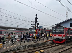 Penumpang Merasa KRL dari Bogor Padat Seperti Biasa Meski Jadwal Berubah