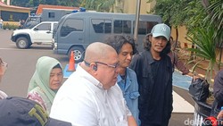 Keluarga Vadel Badjideh Mau Damai-damai Saja dengan Nikita Mirzani