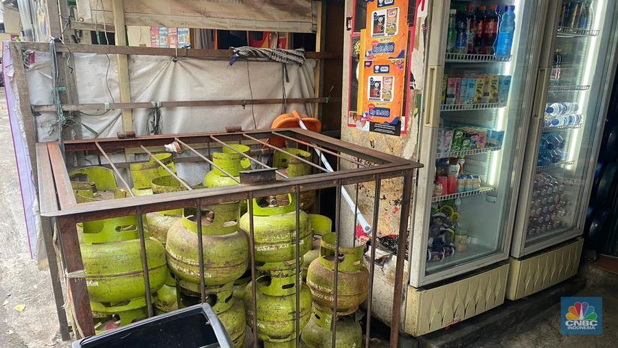 Warung Nabila di kawasan Kwitang, Jakarta. (CNBC Indonesia/Zahwa)