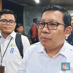 Tiba-Tiba Bantuan Beras Gratis 10 Kg & SPHP Disetop, Ada Masalah Apa?