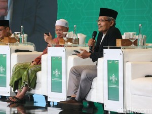 Ketua PBNU Gus Ulil Beberkan Sumbangan Umat Islam untuk Demokrasi RI