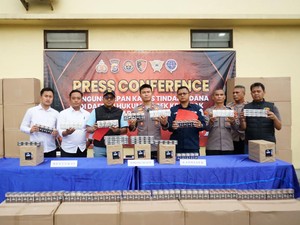 Polisi Gagalkan Penyelundupan 1,8 Juta Batang Rokok Ilegal di Merak