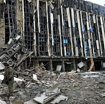 Putin Ngamuk, Rudal Balistik Rusia Hantam Gedung Administrasi Ukraina