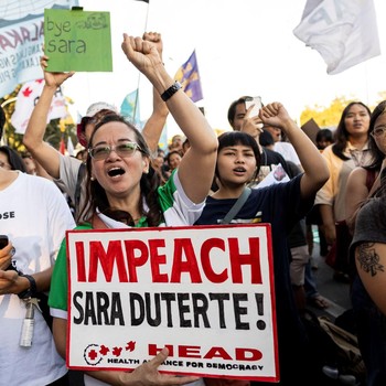 Tetangga RI Panas, Warga Demo Wapres Anak Eks Presiden Dimakzulkan