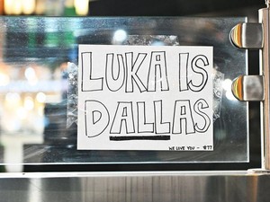 Dallas Mavericks Tawarkan Refund Tiket Usai Lepas Luka Doncic