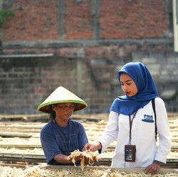UMKM Naik Kelas, Kemenko Pemberdayaan Masyarakat Apresiasi Holding UMi