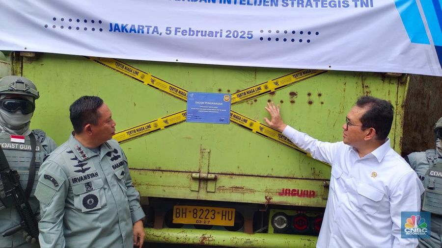 Ekspose hasil pengawasan barang impor ilegal di kantor Kemendag, Jakarta, Rabu (5/2/2025). (CNBC Indonesia/Martyasari Rizky)