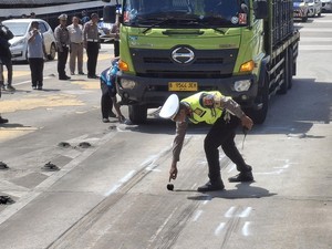 Polisi Cek Uji Kelaikan Jalan Truk Galon Pemicu Kecelakaan Maut di GT Ciawi