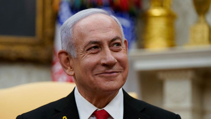 Perdana Menteri Israel Benjamin Netanyahu dan Presiden AS Donald Trump (tidak terlihat) bertemu di Gedung Putih di Washington, AS, 4 Februari 2025. (REUTERS/Elizabeth Frantz)