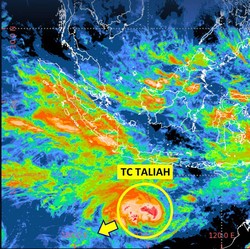 BMKG: Jabodetabek Siaga Hujan-Angin Kencang, RI Waspada Siklon Taliah