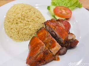 Yellow Duck: Harum Gurih Nasi Hainam Bebek Peking Panggang di Bekasi
