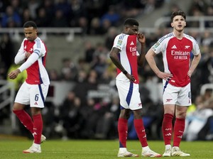 Gary Neville: Arsenal Ompong