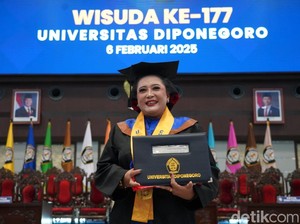 Cerita Bupati Gunungkidul Terpilih Nyaris Gagal Ikut Wisuda S2