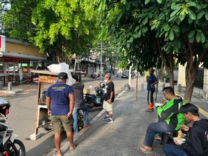 5 Cara Makan Indonesia yang Bikin Orang Culture Shock
