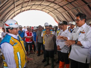 Upaya Cegah Banjir, Pj Gubernur Jateng Tinjau Normalisasi Sungai Wulan
