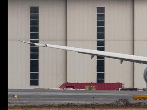 Video: Japan Airlines Tabrak Delta Air Lines di Bandara Seattle-Tacoma AS