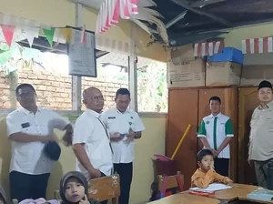 Ketua DPRD Miris Lihat SDN 96 Rusak Parah, Desak Pemkot Jambi Perbaiki
