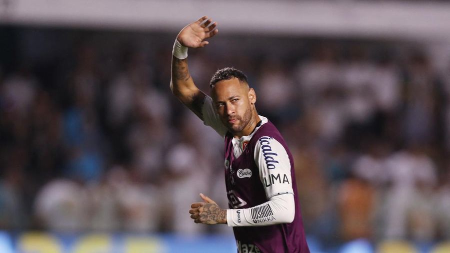 Laga debut pespak bola Santos FC, Neymar saat laga melawan Botafogo FC, Kamis (6/2/2025). (REUTERS/Carla Carniel)