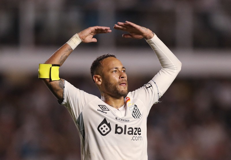 Laga debut pespak bola Santos FC, Neymar saat laga melawan Botafogo FC, Kamis (6/2/2025). (REUTERS/Carla Carniel) Laga debut pespak bola Santos FC, Neymar saat laga melawan Botafogo FC, Kamis (6/2/2025). (REUTERS/Carla Carniel)