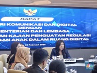 Anak Tak Boleh Punya Akun Media Sosial, Meutya Ungkap Cara Awasi