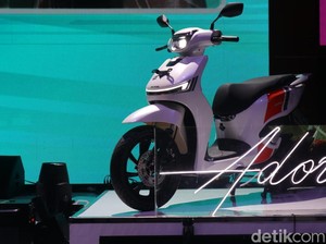 Harga BBM Melejit, Produsen Motor Listrik di RI Cuan 4 Kali Lipat