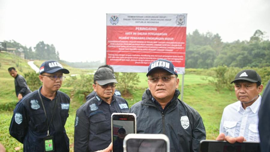 Penyegelan dan menghentikan kegiatan pembangunan Kawasan Ekonomi Khusus (KEK) Lido pada Kamis, 6 Februari 2025 Kementerian Lingkungan Hidup. (Dok. Kementerian Lingkungan Hidup)