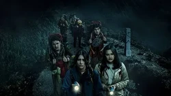 Jadwal Bioskop Surabaya 7 Februari 2025, Film Petaka Gunung Gede Trending